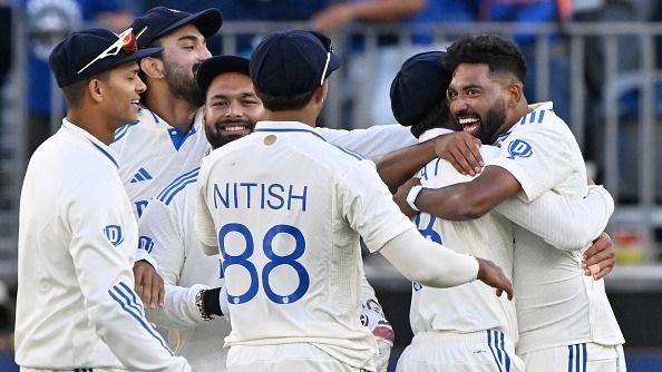 IND vs AUS: पर्थ टेस्ट में गेंदबाजों ने बरसाई आग, टेस्ट क्रिकेट के इतिहास में 72 सालों में पहली बार हुआ ऐसा, ऑस्ट्रेलियाई धरती पर बना विशाल रिकॉर्ड
