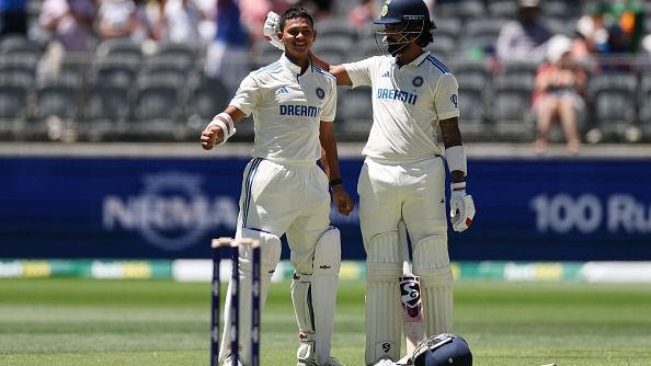 IND vs AUS, 1st Test, Day 3: यशस्‍वी जायसवाल के निशाने पर दोहरा शतक, पर्थ टेस्‍ट में 300 पार पहुंची टीम इंडिया की बढ़त, लंच ब्रेक तक एक विकेट पर बनाए 275 रन