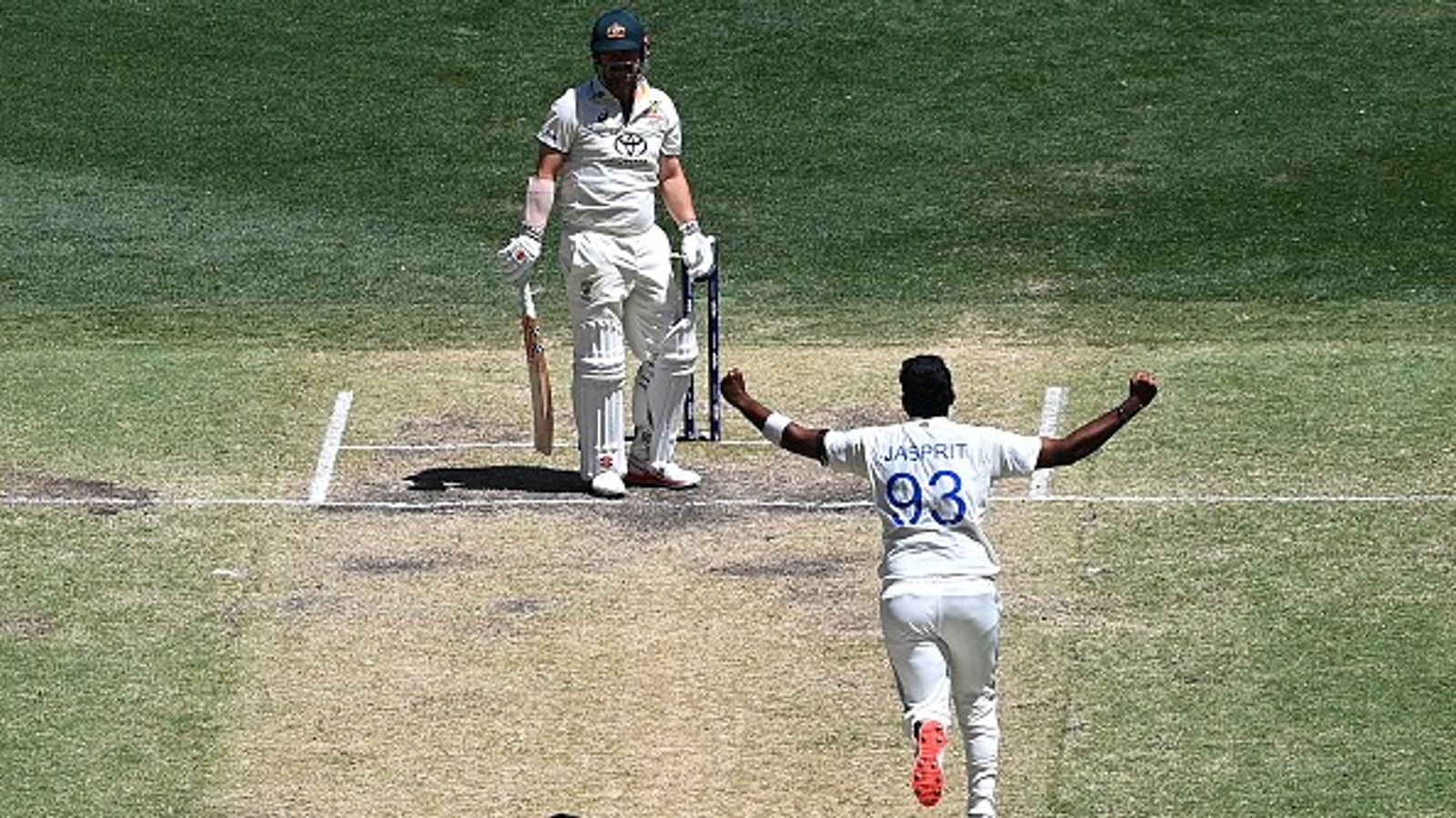 IND vs AUS: जसप्रीत बुमराह को सामने देख कांप जाता है ऑस्ट्रेलियाई बल्लेबाज, पर्थ टेस्ट के बाद खुलासा कर कहा- हमें लगता है कि... IND vs AUS: जसप्रीत बुमराह को सामने देख कांप जाता है ऑस्ट्रेलियाई बल्लेबाज, पर्थ टेस्ट के बाद खुलासा कर कहा- हमें लगता है कि...