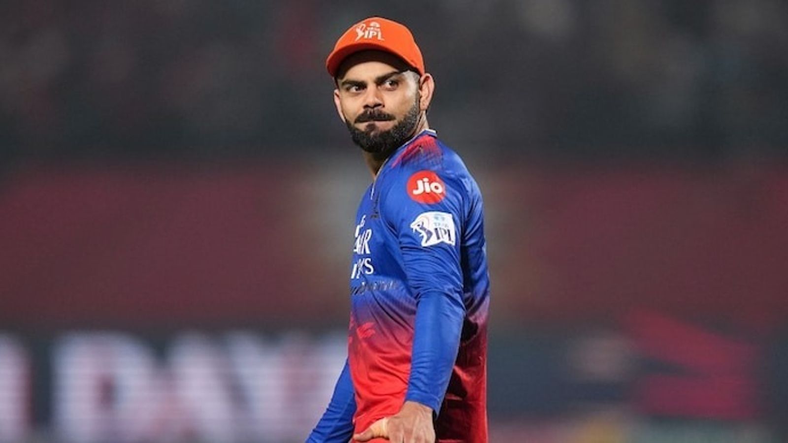 IPL Auction 2025: 'विराट कोहली ने हमें कुछ बड़े मैसेज भेजे थे', नीलामी के बीच RCB की कप्तानी पर टीम के डायरेक्टर का बड़ा खुलासा IPL Auction 2025: 'विराट कोहली ने हमें कुछ बड़े मैसेज भेजे थे', नीलामी के बीच RCB की कप्तानी पर टीम के डायरेक्टर का बड़ा खुलासा