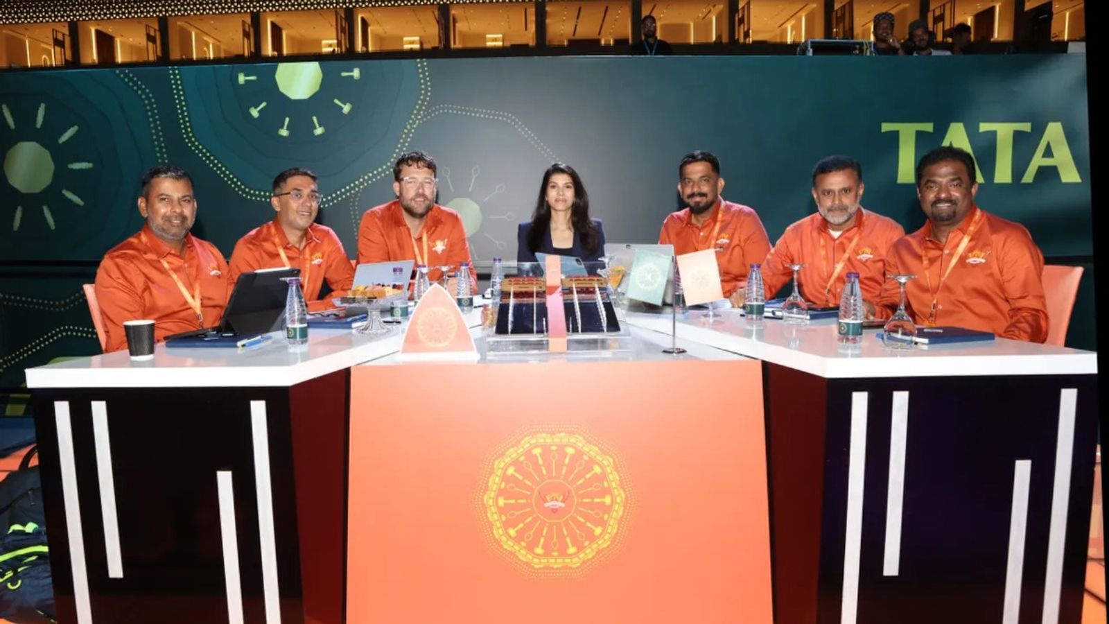 Sunrisers Hyderabad IPL Auction 2025 LIVE : सनराइजर्स हैदराबाद ने मोहम्मद शमी-हर्षल पटेल और इशान किशन को लेकर बनाई तगड़ी टीम, यहां देखें SRH का पूरा Squad Sunrisers Hyderabad IPL Auction 2025 LIVE : सनराइजर्स हैदराबाद ने मोहम्मद शमी-हर्षल पटेल और इशान किशन को लेकर बनाई तगड़ी टीम, यहां देखें SRH का पूरा Squad