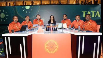 Sunrisers Hyderabad IPL Auction 2025 LIVE : सनराइजर्स हैदराबाद ने मोहम्मद शमी-हर्षल पटेल और इशान किशन को लेकर बनाई तगड़ी टीम, यहां देखें SRH का पूरा Squad SportsTak Hindi