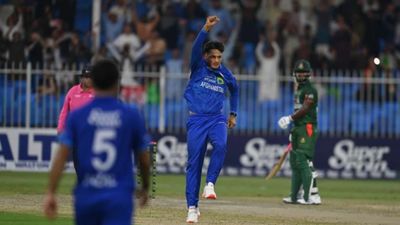 कौन है अल्लाह गजनफर जिसके लिए मुंबई इंडियंस ने IPL 2025 Auction में उड़ाए 4.80 करोड़ रुपये, एक भी T20I नहीं खेला, KKR में पूरे सीजन बैठा रहा SportsTak Hindi