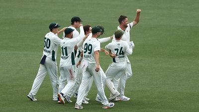 5297 रन, 148 विकेट, भारत को धूल चटाने के लिए ऑस्ट्रेलिया ने टीम में शामिल किया खतरनाक ऑलराउंडर, एडिलेड टेस्ट में धमाका करने को तैयार SportsTak Hindi