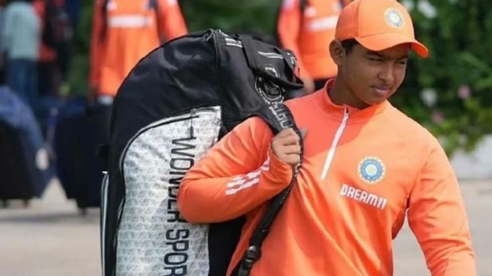 वैभव सूर्यवंशी को राजस्थान रॉयल्स में नहीं मिलेंगे 1.1 करोड़ रुपए, सिर्फ इतने लाख रुपए से चलाना होगा काम, जानें पूरा मामला वैभव सूर्यवंशी को राजस्थान रॉयल्स में नहीं मिलेंगे 1.1 करोड़ रुपए, सिर्फ इतने लाख रुपए से चलाना होगा काम, जानें पूरा मामला