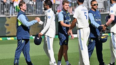 IND vs AUS: क्या ऑस्ट्रेलियाई टीम से खेलेंगे विराट कोहली? पैट कमिंस, मैक्सवेल और ट्रेविस हेड ने दिया ऐसा जवाब चौंक गए फैंस SportsTak Hindi