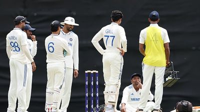 Breaking: एडिलेड टेस्ट से ठीक पहले टीम इंडिया के लिए खुशखबरी, फिट हुआ स्टार क्रिकेटर, नेट्स में खूब बहाए पसीने, VIDEO SportsTak Hindi