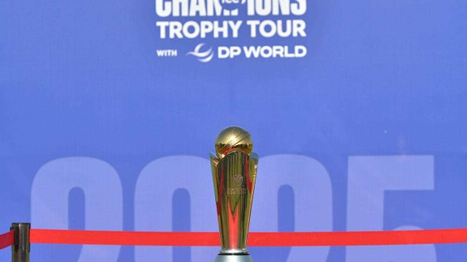 'पाकिस्तान की चैंपियंस ट्रॉफी पर डाका डालने की कोशिश', ICC की मीटिंग 15 मिनट में खत्म होने पर दिग्गज का बड़ा बयान, कहा- वो ताली बजा रहे हैं, भारत... 'पाकिस्तान की चैंपियंस ट्रॉफी पर डाका डालने की कोशिश', ICC की मीटिंग 15 मिनट में खत्म होने पर दिग्गज का बड़ा बयान, कहा- वो ताली बजा रहे हैं, भारत...