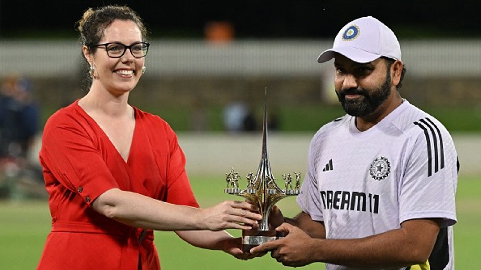 IND vs AUS : रोहित शर्मा ऑस्ट्रेलियाई मैदान पर उतरते ही निकले फ्लॉप, पिंक बॉल मैच में जीत के बाद कहा - थोड़ा अनलकी रहे कि... IND vs AUS : रोहित शर्मा ऑस्ट्रेलियाई मैदान पर उतरते ही निकले फ्लॉप, पिंक बॉल मैच में जीत के बाद कहा - थोड़ा अनलकी रहे कि...