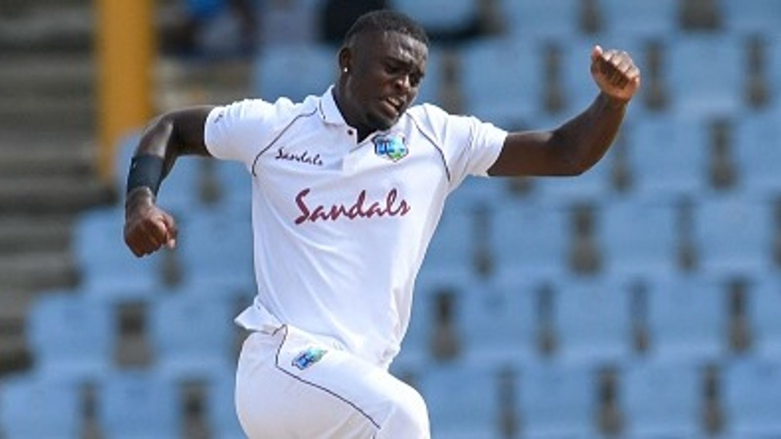 95 बॉल, 60 डॉट, पांच रन और 4 विकेट, वेस्टइंडीज के गेंदबाज ने तोड़े टेस्ट क्रिकेट के बड़े रिकॉर्ड, भारतीय स्टार को भी छोड़ा पीछे 95 बॉल, 60 डॉट, पांच रन और 4 विकेट, वेस्टइंडीज के गेंदबाज ने तोड़े टेस्ट क्रिकेट के बड़े रिकॉर्ड, भारतीय स्टार को भी छोड़ा पीछे