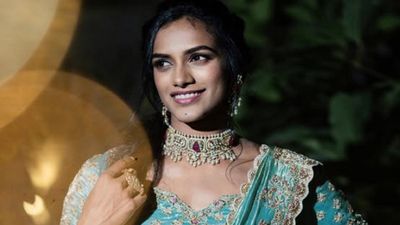 पीवी सिंधु बनेंगी दुल्हन, एक महीने में इस शख्स से पक्का हुआ रिश्ता, 1200KM दूर होगी शादी, पिता ने दी पूरी डिटेल्स SportsTak Hindi