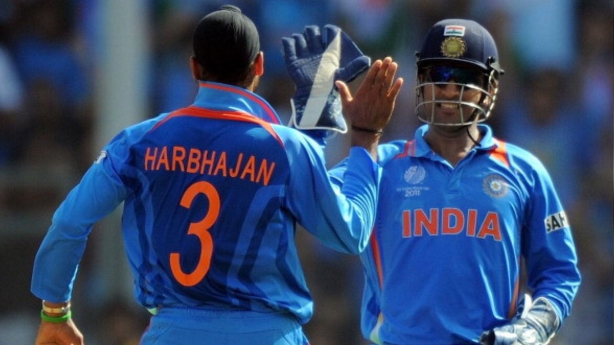 MS Dhoni : 'मैं एमएस धोनी से बात नहीं करता और 10 साल से...', हरभजन सिंह का चौंकाने वाला खुलासा, जानिए क्यों कहा ऐसा ?