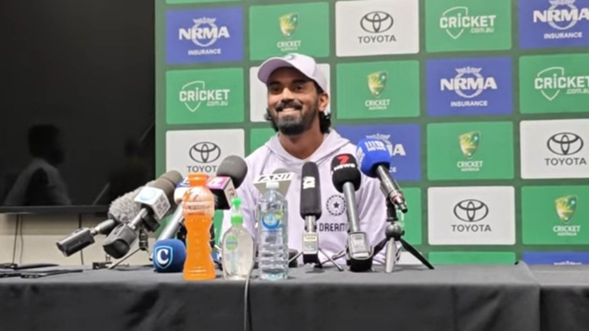 KL Rahul Video: केएल राहुल ने बैटिंग पॉजीशन के सवाल पर प्रेस कॉन्फ्रेंस में ले ली मौज, पत्रकारों ने लगाए ठहाके