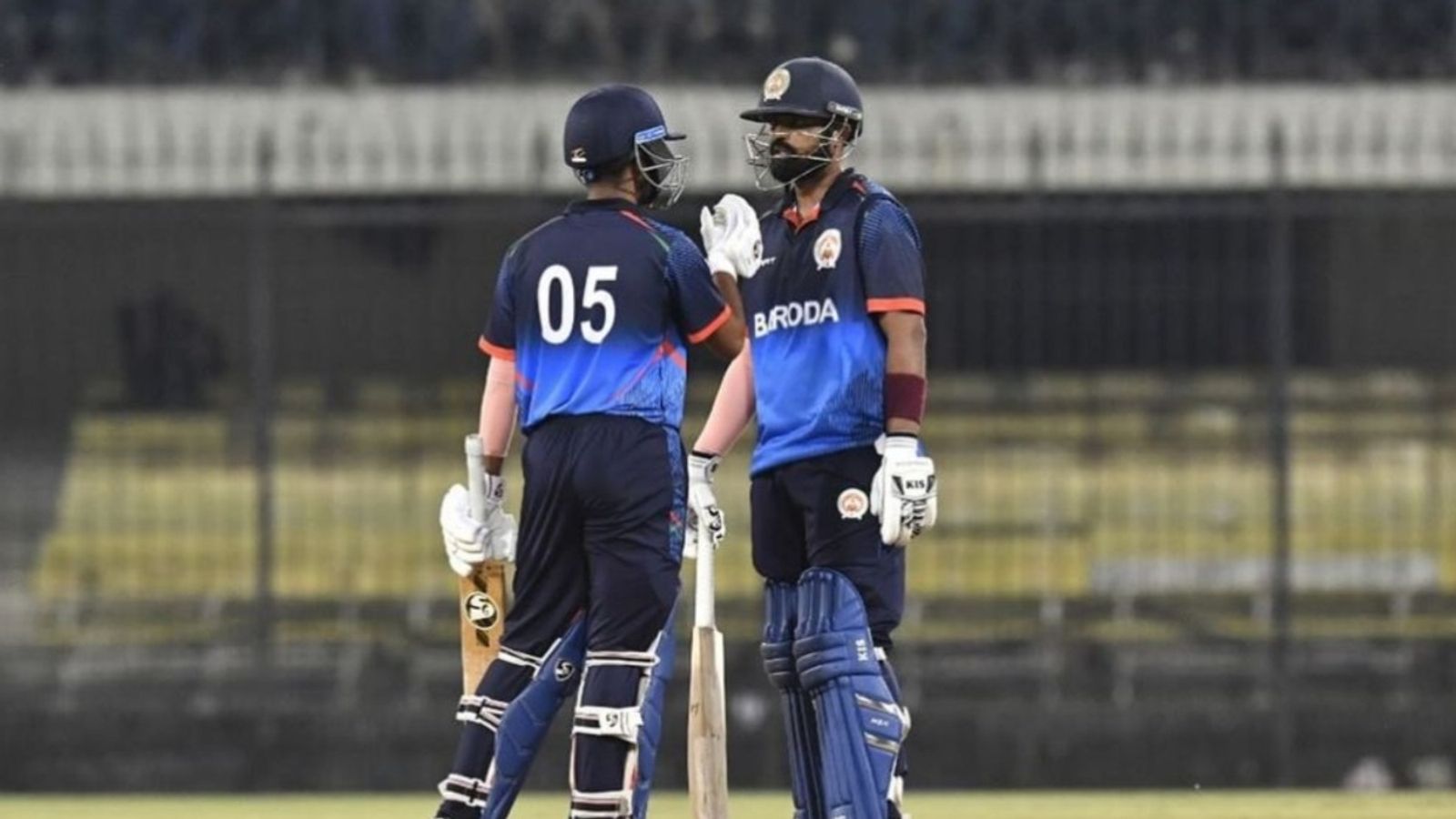 T20 World Record : 20 ओवर के मैच में बना वर्ल्ड रिकॉर्ड 349 रनों का विशाल स्कोर, 15 छक्कों से इस बैटर ने ठोका शतक, हार्दिक पंड्या वाली टीम ने की आतिशबाजी T20 World Record : 20 ओवर के मैच में बना वर्ल्ड रिकॉर्ड 349 रनों का विशाल स्कोर, 15 छक्कों से इस बैटर ने ठोका शतक, हार्दिक पंड्या वाली टीम ने की आतिशबाजी