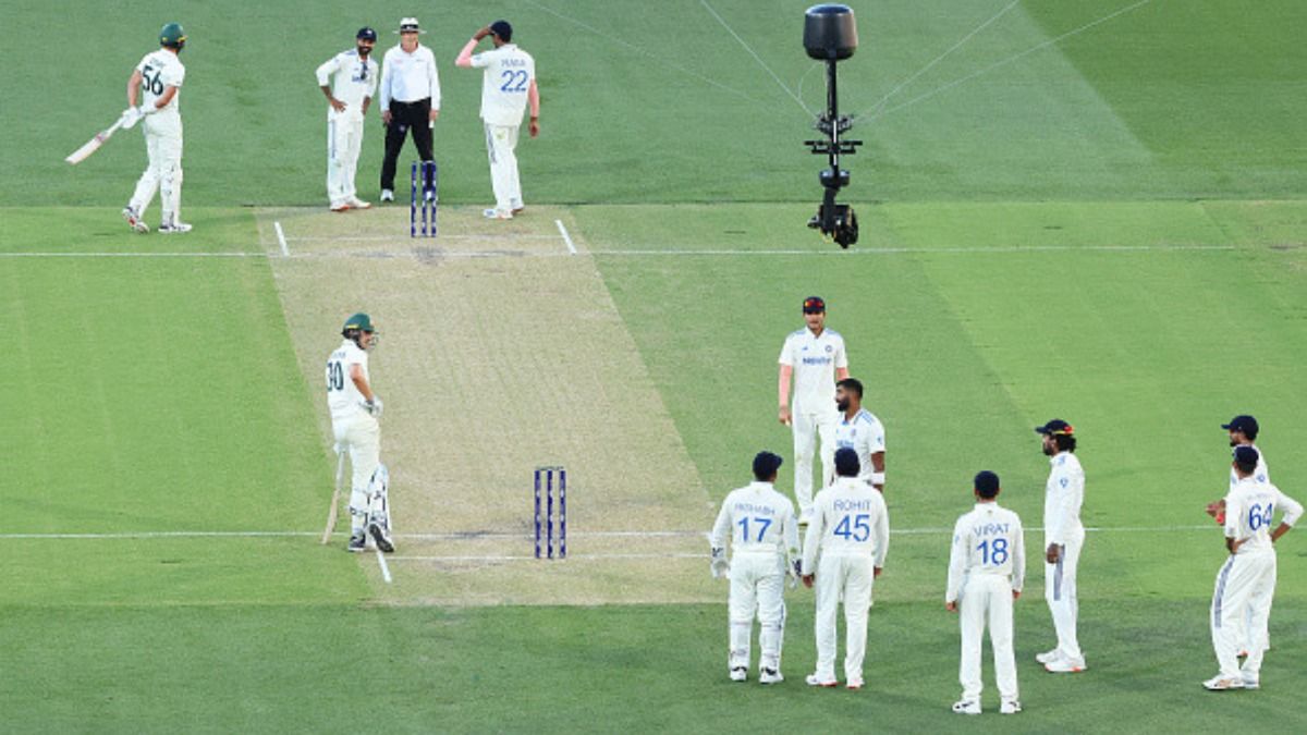 IND vs AUS: ट्रेविस हेड के धूमधड़ाके से ऑस्ट्रेलिया ने कसा शिकंजा, 157 रन की ली बढ़त, पुरानी गेंद से फीकी बॉलिंग भारत को पड़ी भारी