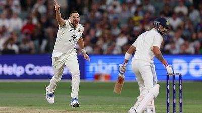 Border- Gavaskar Trophy: विराट कोहली के बल्ले में लगी जंग, मायूस-हताश होकर छोड़ा मैदान, पिंक बॉल टेस्ट में नाकाम पूर्व कप्तान SportsTak Hindi