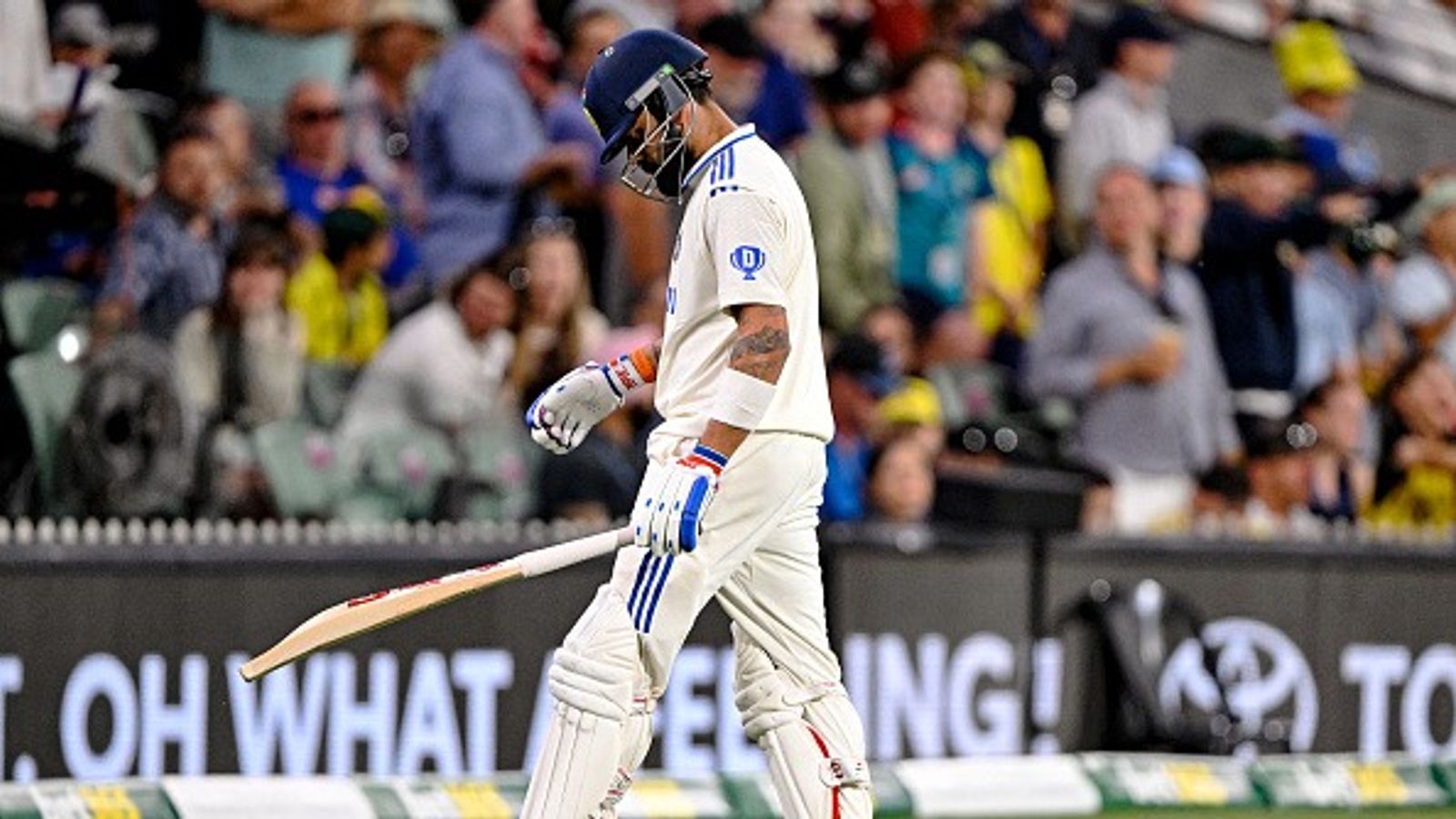 Virat Kohli: पिंक बॉल टेस्ट की दोनों पारियों में फेल हुए विराट कोहली को सुनील गावस्कर ने कह दी बड़ी बात, उसने जो किया... Virat Kohli: पिंक बॉल टेस्ट की दोनों पारियों में फेल हुए विराट कोहली को सुनील गावस्कर ने कह दी बड़ी बात, उसने जो किया...