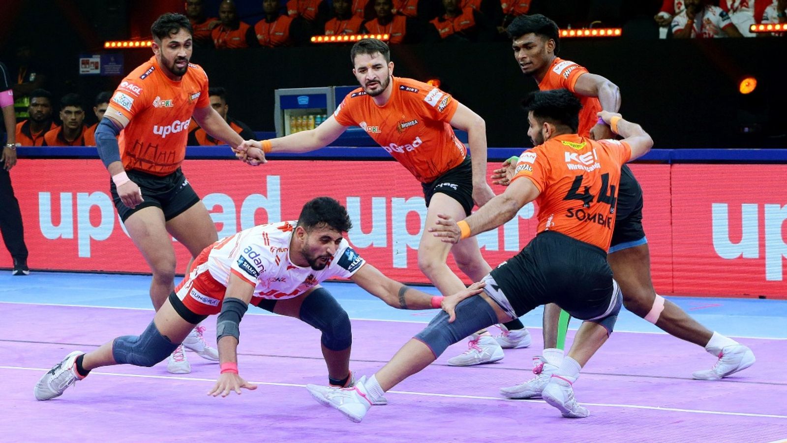 Pro Kabaddi League 11: जयपुर पिंक पैंथर्स को हराकर पटना की टीम दूसरे पायदान पर तो गुजरात जायंट्स के नाम हुआ सीजन का 100वां मैच Pro Kabaddi League 11: जयपुर पिंक पैंथर्स को हराकर पटना की टीम दूसरे पायदान पर तो गुजरात जायंट्स के नाम हुआ सीजन का 100वां मैच