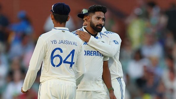 अरे सिराज तुम पागल हो गए हो क्या? दिग्गज भारतीय कप्तान ने पेसर पर उठाए सवाल, कहा- ट्रेविस हेड ने इतना मारा लेकिन फिर भी...