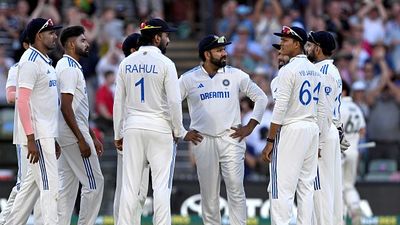 ऑस्ट्रेलिया के खिलाफ तीसरे टेस्ट में टीम इंडिया में होगा ये एक सबसे बड़ा बदलाव, कंगारुओं को धूल चटाने वाले बल्लेबाज का खुलासा SportsTak Hindi