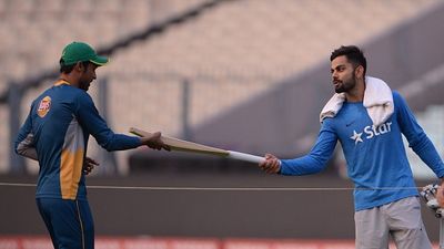 पाकिस्तान को जिसने सात साल पहले जिताई चैंपियंस ट्रॉफी, हाइब्रिड मॉडल आने के 24 घंटे के अंदर उसने लिया संन्यास SportsTak Hindi