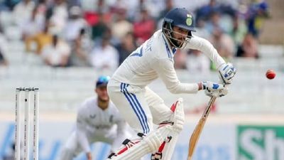 'बुरा लगता है', 3 टेस्ट में 63 रन बनाकर भारतीय टीम से बाहर होने पर अफसोस जता रहा यह स्टार खिलाड़ी, कहा- मैंने मान लिया कि... 5th Test: Devdutt Padikkal set for test debut as India eyes victory; Rajat Patidar retained in squad