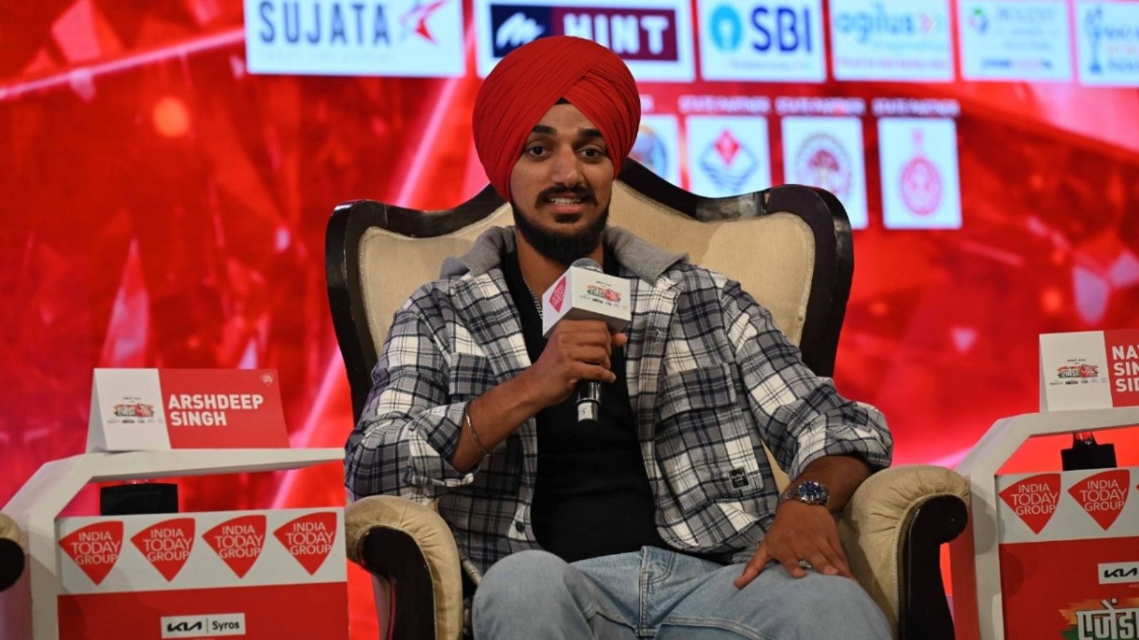 IPL 2025: अर्शदीप सिंह आईपीएल ऑक्शन देखकर हो गए थे नर्वस, 18 करोड़ रुपये मिलने पर एसी में छूटे थे पसीने, बोले- अब शॉपिंग लिस्ट बना रहा IPL 2025: अर्शदीप सिंह आईपीएल ऑक्शन देखकर हो गए थे नर्वस, 18 करोड़ रुपये मिलने पर एसी में छूटे थे पसीने, बोले- अब शॉपिंग लिस्ट बना रहा
