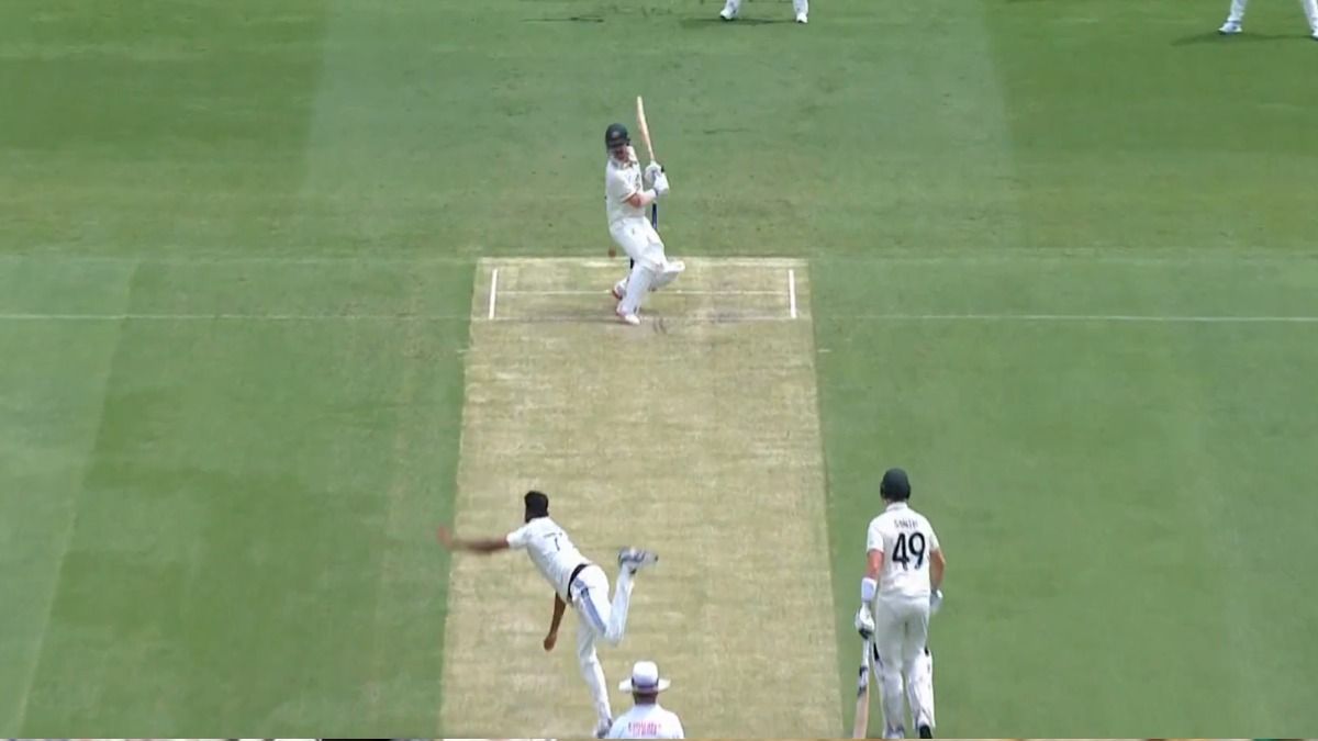 'बेवकूफी भरा क्रिकेट', सिराज की बाउंसर पर ट्रेविस हेड ने जड़ा चौका तो ऑस्ट्रेलियाई खिलाड़ी ने भारतीय गेंदबाज का उड़ाया मजाक, देखें Video