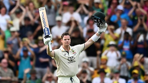 Steve Smith Century : 536 दिन बाद स्टीव स्मिथ का टेस्ट में गरजा बल्ला,गाबा में शतक ठोक रिकी पोंटिंग को पछाड़ा, भारत के खिलाफ ऐसा करने वाले बने दुनिया के पहले बैटर 