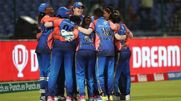 Mumbai Indians, WPL 2025: मुंबई इंडियंस ने 16 साल की विकेटकीपर पर खेला सबसे बड़ा दांव,यहां जानें मुंबई इंडियंस का पूरा स्क्वॉड SportsTak Hindi