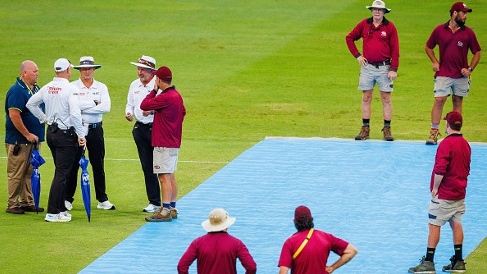IND vs AUS 3rd Test, Weather Update: बारिश के कारण गाबा टेस्ट के तीसरे दिन आठ बार रुका खेल, जानें अगले दो दिन कैसा रहेगा ब्रिस्बेन का मौसम IND vs AUS 3rd Test, Weather Update: बारिश के कारण गाबा टेस्ट के तीसरे दिन आठ बार रुका खेल, जानें अगले दो दिन कैसा रहेगा ब्रिस्बेन का मौसम