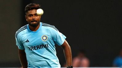 बड़ा खुलासा: संजू सैमसन को केरल की टीम ने विजय हजारे ट्रॉफी में नहीं किया शामिल, ये वजह आई सामने