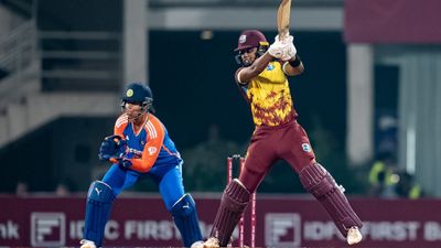 IND vs WI: हेली मैथ्यूज ने भारतीय गेंदबाजों का बनाया खिलौना, वेस्टइंडीज ने दूसरे टी20 में टीम इंडिया को 9 विकेट से चटाई धूल SportsTak Hindi