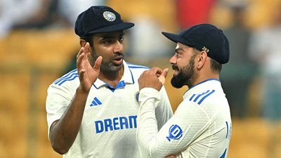 'अश्विन को हटाने की काफी कोशिश की गई', भारतीय क्रिकेटर का चौंकाने वाला खुलासा, कहा- वाशिंगटन सुंदर को... SportsTak Hindi