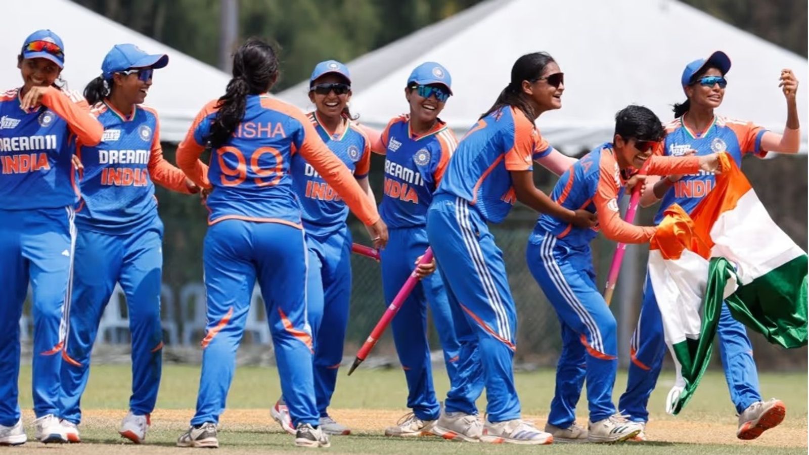 टी20 वर्ल्ड कप 2025 के लिए टीम इंडिया का ऐलान, दिल्ली कैपिटल्स की खिलाड़ी को मिली कप्तानी टी20 वर्ल्ड कप 2025 के लिए टीम इंडिया का ऐलान, दिल्ली कैपिटल्स की खिलाड़ी को मिली कप्तानी