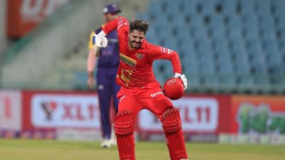 समीर रिजवी ने 5 दिन में दूसरी बार 50 ओवर क्रिकेट में ठोका दोहरा शतक, 18 छक्कों से 105 गेंद में कूटे 202 रन, टीम ने 8.4 ओवर पहले चेज़ कर डाला 407 का टारगेट SportsTak Hindi