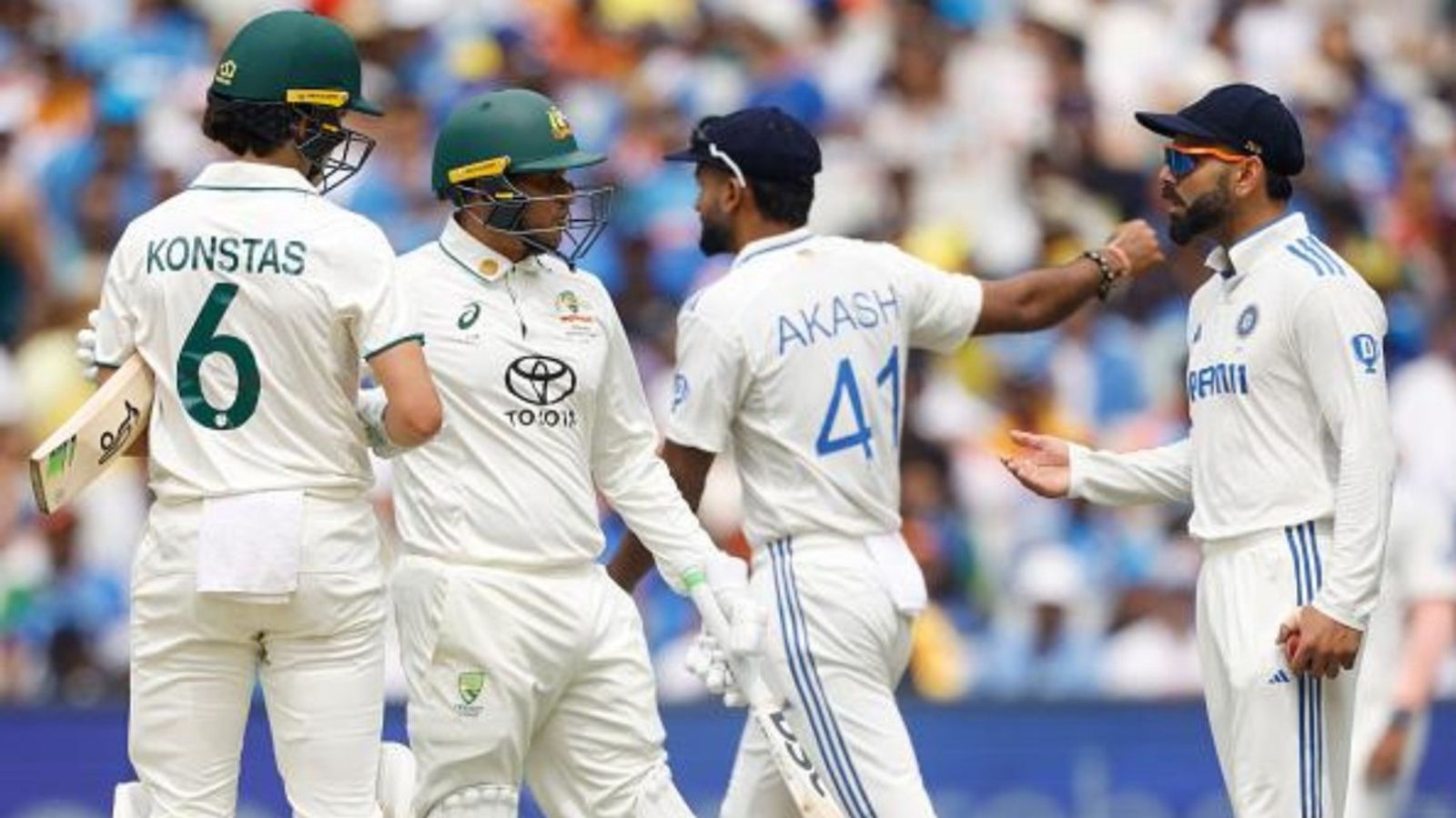 IND vs AUS: सैम कॉनस्टास के धूमधड़ाके के बाद जसप्रीत बुमराह ने टीम इंडिया की कराई वापसी, भारत-ऑस्ट्रेलिया में मेलबर्न टेस्ट के पहले दिन जोरदार लड़ाई IND vs AUS: सैम कॉनस्टास के धूमधड़ाके के बाद जसप्रीत बुमराह ने टीम इंडिया की कराई वापसी, भारत-ऑस्ट्रेलिया में मेलबर्न टेस्ट के पहले दिन जोरदार लड़ाई