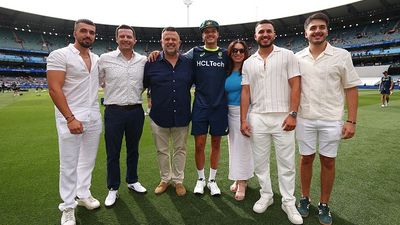 सैम कोंस्टस के पिता ने मशीन के साथ बचपन में की थी ऐसी गलती जिसने बेटे को बना दिया क्रिकेटर, भाई का चौंकाने का खुलासा SportsTak Hindi