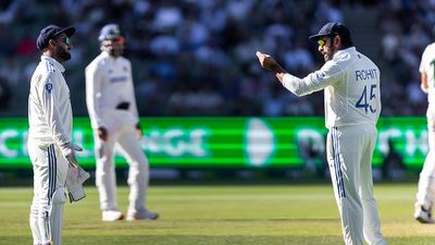 रोहित शर्मा का मैच के बाद ऋषभ पंत पर फूटा गुस्सा, शॉट सेलेक्शन पर दिया बड़ा बयान, कहा- उसे समझना होगा.... SportsTak Hindi