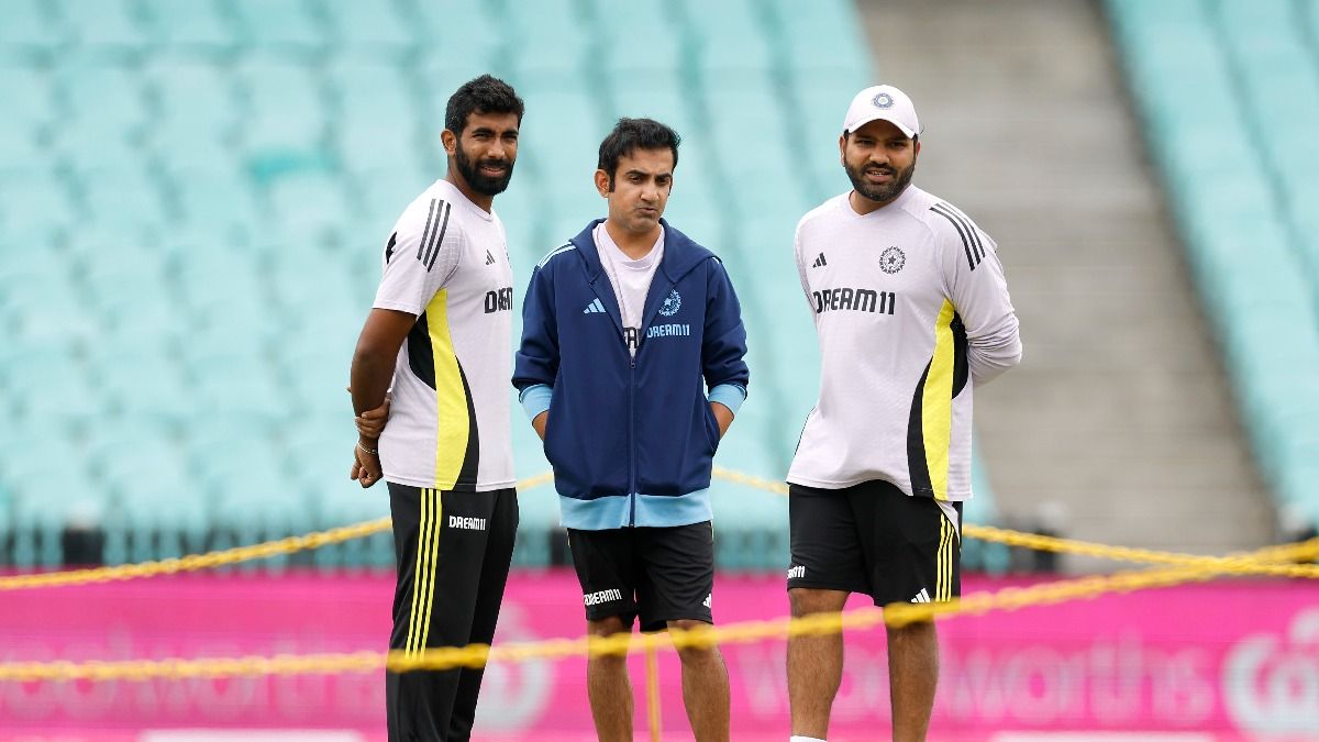 IND vs AUS : सिडनी टेस्ट से रोहित शर्मा अगर हुए बाहर तो कौन लेगा उनकी और आकाशदीप की जगह, जानिए कैसी होगी 2 बड़े बदलाव वाली टीम इंडिया की Playing XI ?