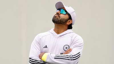 BGT: रोहित शर्मा के रिटायरमेंट पर रवि शास्त्री का चौंकाने वाला बयान, कहा- अगर वो टेस्ट क्रिकेट... SportsTak Hindi