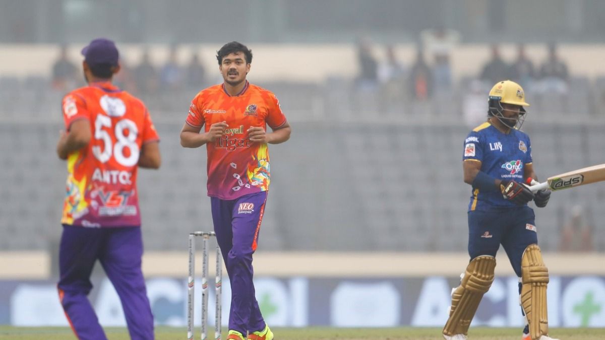 बांग्लादेशी गेंदबाज ने रच डाला इतिहास, 19 रन देकर 7 बल्लेबाजों को भेजा पवेलियन, टी20 क्रिकेट में 6 साल बाद हुआ ऐसा