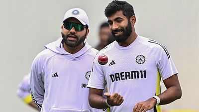 रोहित शर्मा का जसप्रीत बुमराह की कप्तानी पर बड़ा बयान, कहा- हमें बैटिंग की बजाय बॉलिंग नहीं करनी चाहिए थी, मगर... SportsTak Hindi