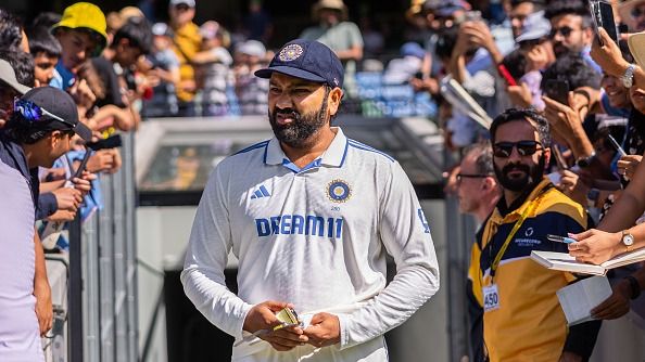 रोहित शर्मा हुए सिडनी टेस्ट से बाहर तो नवजोत सिंह सिद्धू ने सेलेक्टर्स पर साधा निशाना, कहा- 'बीच रेस में घोड़े नहीं बदले जाते'