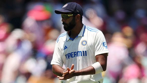 जसप्रीत बुमराह सिडनी टेस्ट से क्यों हैं बाहर? प्रसिद्ध कृष्णा को ब्रेट ली ने बताया 'झूठा', इंजरी का कड़वा सच अब आया सामने 