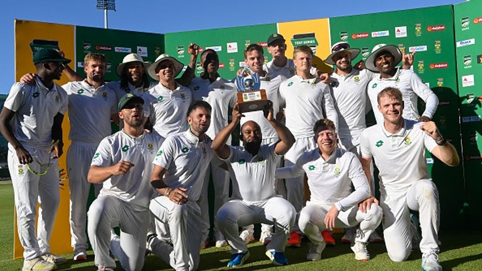 SA vs PAK: बाबर- मसूद की मेहनत पर फिरा पानी, साउथ अफ्रीका ने दूसरे टेस्ट में 10 विकेट से पाकिस्तान को रौंदा, सीरीज पर 2-0 से जमाया कब्जा SA vs PAK: बाबर- मसूद की मेहनत पर फिरा पानी, साउथ अफ्रीका ने दूसरे टेस्ट में 10 विकेट से पाकिस्तान को रौंदा, सीरीज पर 2-0 से जमाया कब्जा