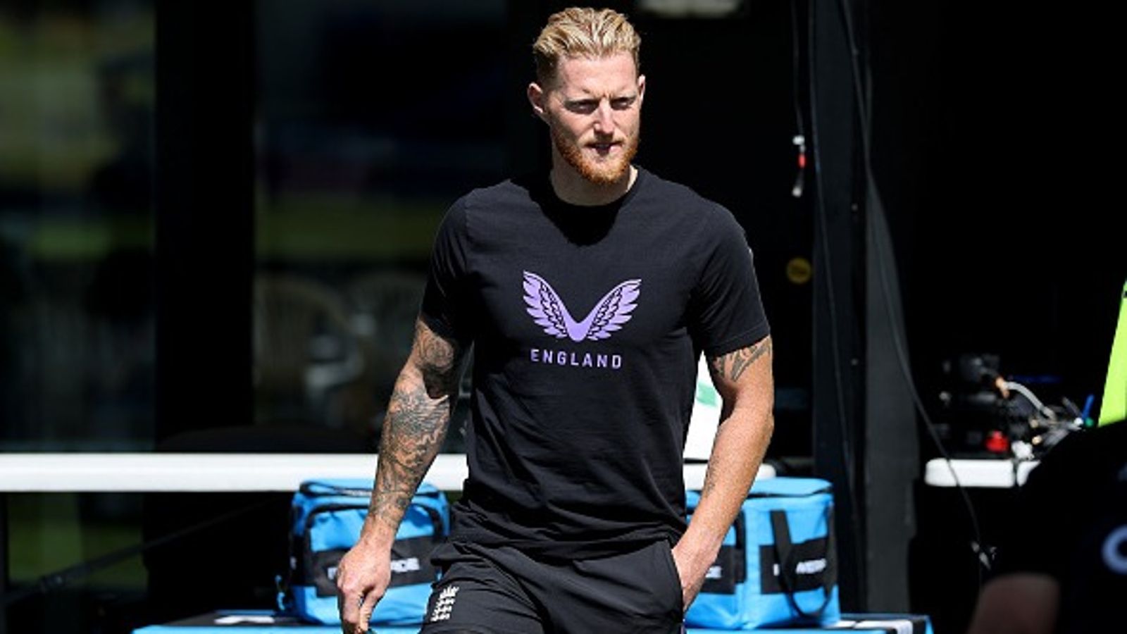 बेन स्टोक्स की सर्जरी के बाद पहली फोटो आई सामने, कार की बैक सीट पर बैठकर शेयर की तस्वीर, बताया कब होगी मैदान पर वापसी बेन स्टोक्स की सर्जरी के बाद पहली फोटो आई सामने, कार की बैक सीट पर बैठकर शेयर की तस्वीर, बताया कब होगी मैदान पर वापसी