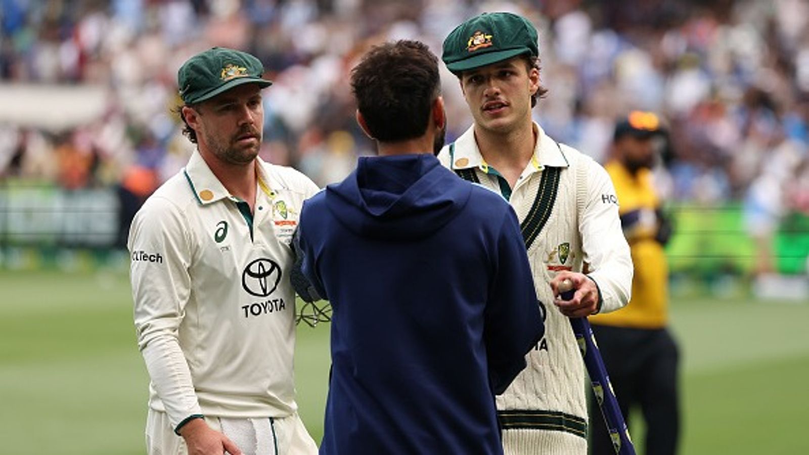 मेलबर्न टेस्ट में कंधा विवाद के बाद विराट कोहली से क्या बात हुई थी? ऑस्ट्रेलियाई बल्लेबाज सैम कोंस्टस ने खुद किया खुलासा मेलबर्न टेस्ट में कंधा विवाद के बाद विराट कोहली से क्या बात हुई थी? ऑस्ट्रेलियाई बल्लेबाज सैम कोंस्टस ने खुद किया खुलासा