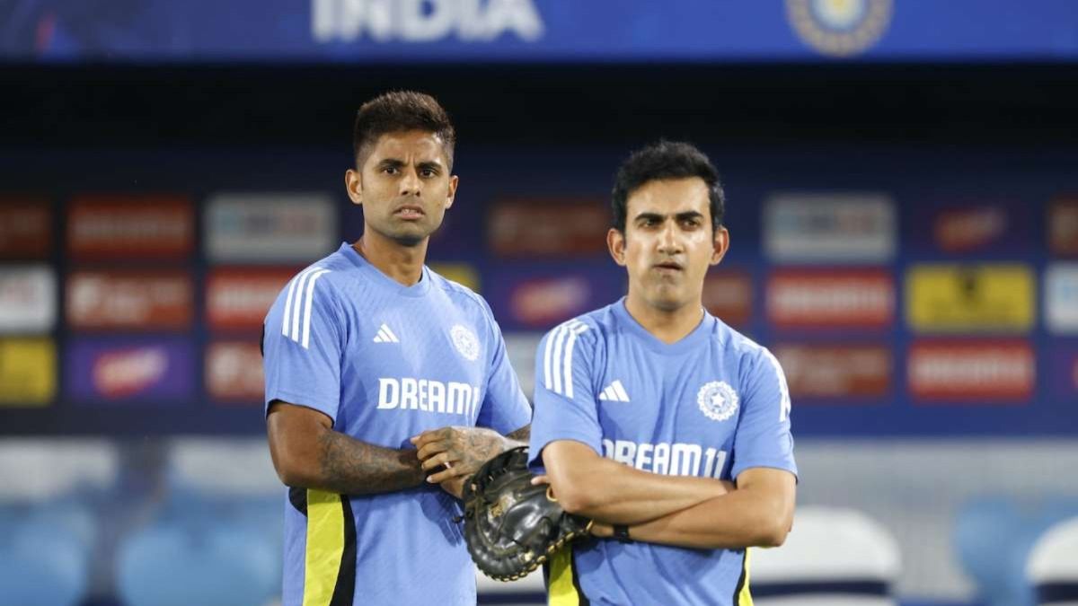 IND vs ENG: भारतीय टी20 स्क्वॉड का इंग्लैंड सीरीज के लिए ऐलान, मोहम्मद शमी की दो साल बाद T20I में वापसी, ऋषभ पंत को जगह नहीं