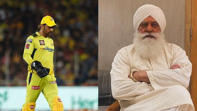 धोनी को सालों से दोष देते आ रहे योगराज सिंह ने अब लिया यू टर्न, कहा- एमएस की सबसे अच्छी बात... SportsTak Hindi